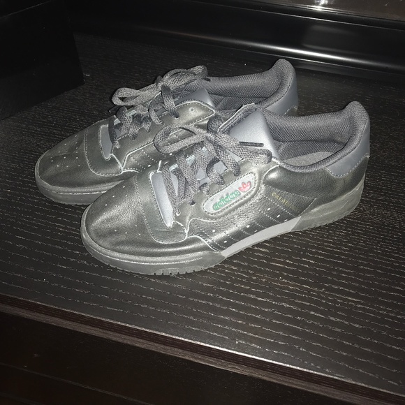 Adidas Yeezy Powerphase Calabasas - Picture 1 of 5